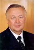 8 Шаммазов